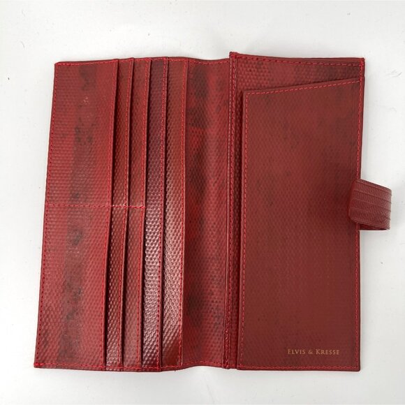 Elvis &‎ Kresse Sustainable Travel Wallet Upcycled British Fire Hose Red - Picture 3 of 7
